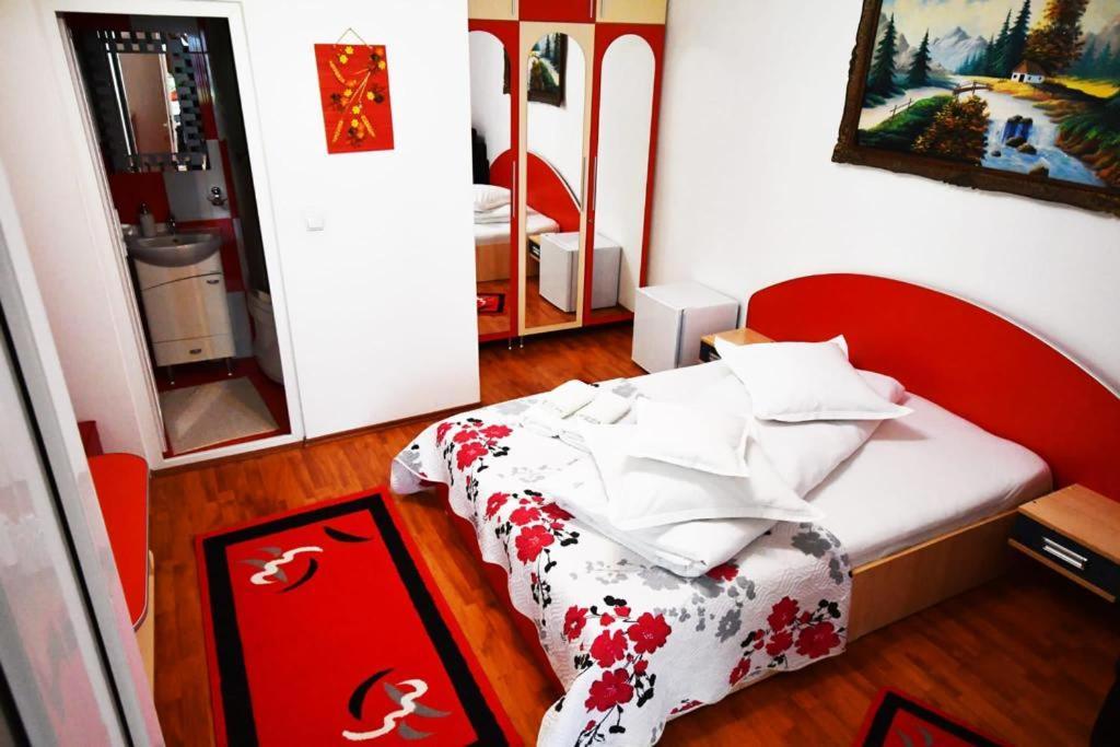Casa Stefanut Hotell Moeciu De Sus Exteriör bild