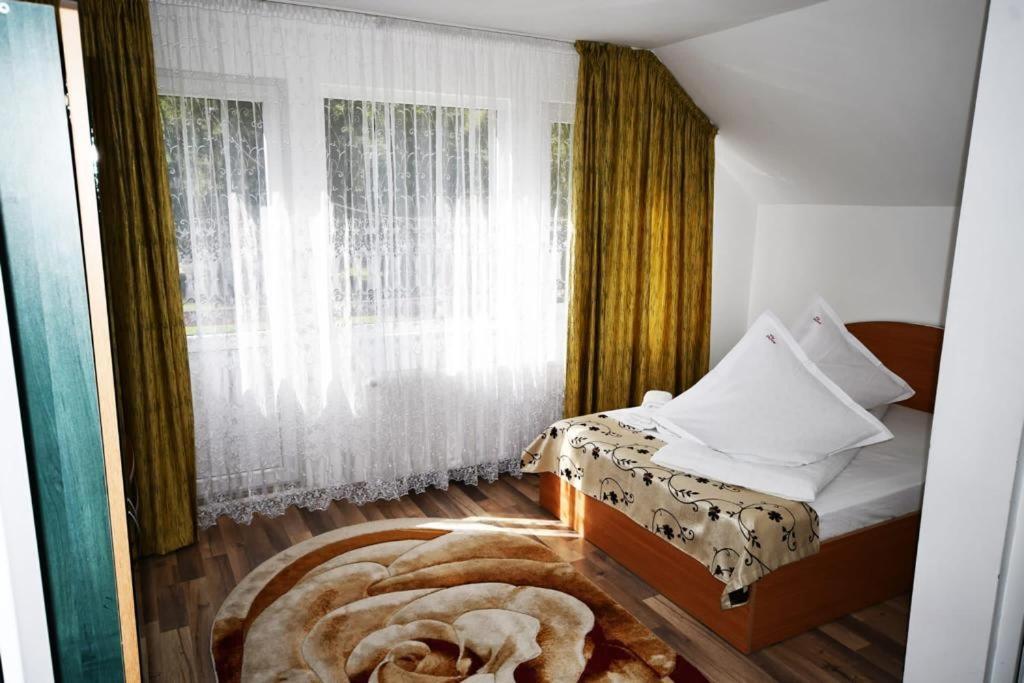 Casa Stefanut Hotell Moeciu De Sus Exteriör bild