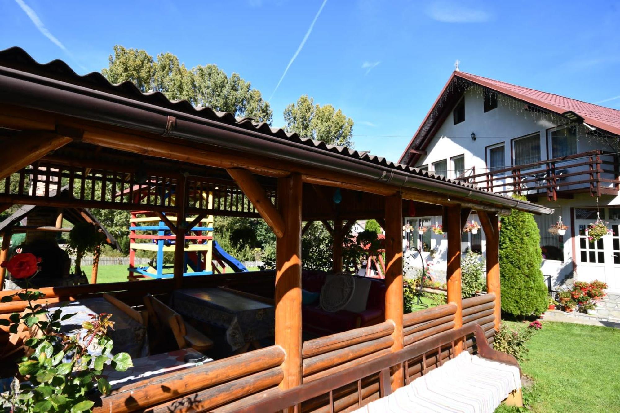 Casa Stefanut Hotell Moeciu De Sus Exteriör bild